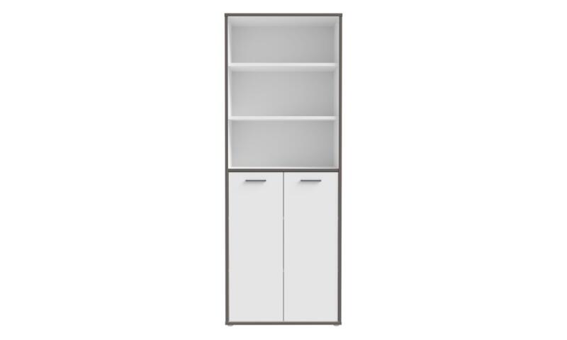 Opis Regał z tej kolekcji jest świetnym uzupełnieniem każdego wnętrza. Mebel sprawdzi się w domowym gabinecie czy w pokoju młodzieżowym. Doskonale pasuje do innych mebli z tej samej kolekcji. Regał w Białym dekorze połączonym z dekorem Uni Wolfram Szary, który dopełnia całość w stonowany dekoracyjny sposób W meblu zastosowano obrzeża ABS, odporne na uszkodzenia Uchwyty wykonane są z tworzywa w Szarym kolorze Regał posiada zarówno otwarte półki jak i ukryte za podwójnymi drzwiczkami Dzięki otwartej i zamkniętej przestrzeni organizacja przedmiotów na tym regale będzie jeszcze prostsza Maksymalne obciążenie półek wynosi 5 kg Maksymalne obciążenie wieńca środkowego wnosi 10 kg Szczegóły produktu Informacje logistyczne Instrukcje montażu i karty bezpieczeństwa produktu Regał 90 cm KEFLAVIK Biały/Grafit Indeks: KFLR821-J53 KLFR-09 KLAUDIA regał