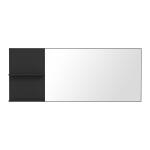 Opis Lustro QUAYLE możesz zawiesić w łazience, przedpokoju, sypialni i salonie - wszędzie tam, gdzie chcesz optycznie powiększyć i rozjaśnić przestrzeń. Ze względu na rozmiar możesz je zawiesić solo lub w duecie z łóżkiem, komodą i z szafką na buty. Prosta, czarna rama z dodatkową półką sprawia, że element dopełni nowoczesną i loftową przestrzeń. Co Ty na to? Lustro o wymiarach 150 cm szerokości, 60 cm wysokości oraz 13,5 cm głębokości (licząc z półką) Rama w kolorze czarnym Gładka tafla lustra optycznie powiększa i rozjaścnia wnętrze Połącz lustro z innymi elementami z kolekcji QUAYLE Szczegóły produktu Informacje logistyczne Instrukcje montażu i karty bezpieczeństwa produktu Lustro Indeks: QXLD22L-Z13 PIFL-04 PIOTR lustro