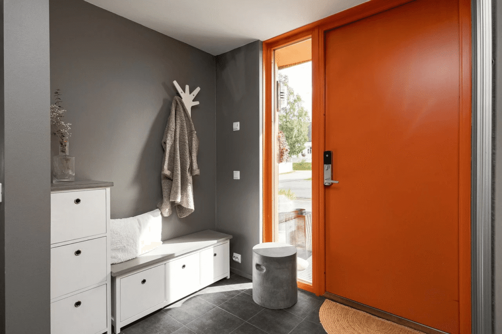 Meblowa zabudowa ściany – funkcjonalność spotyka design